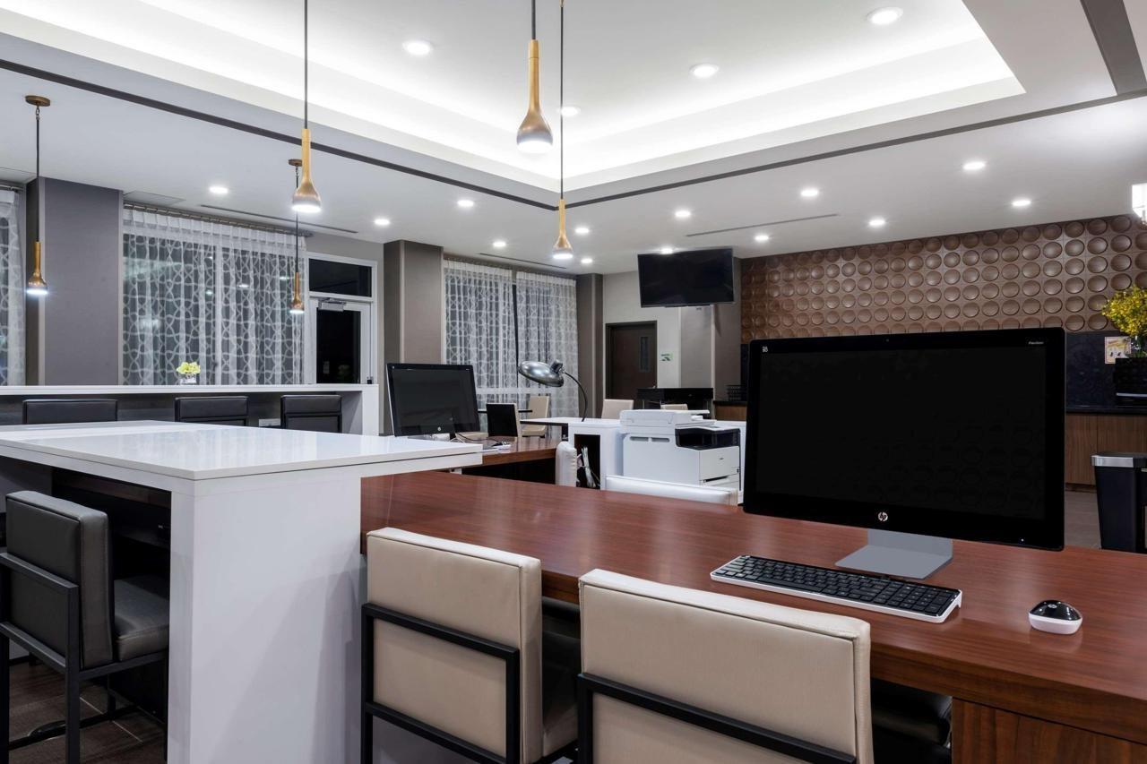 Hampton Inn By Hilton Nashville Airport Century Place Esterno foto