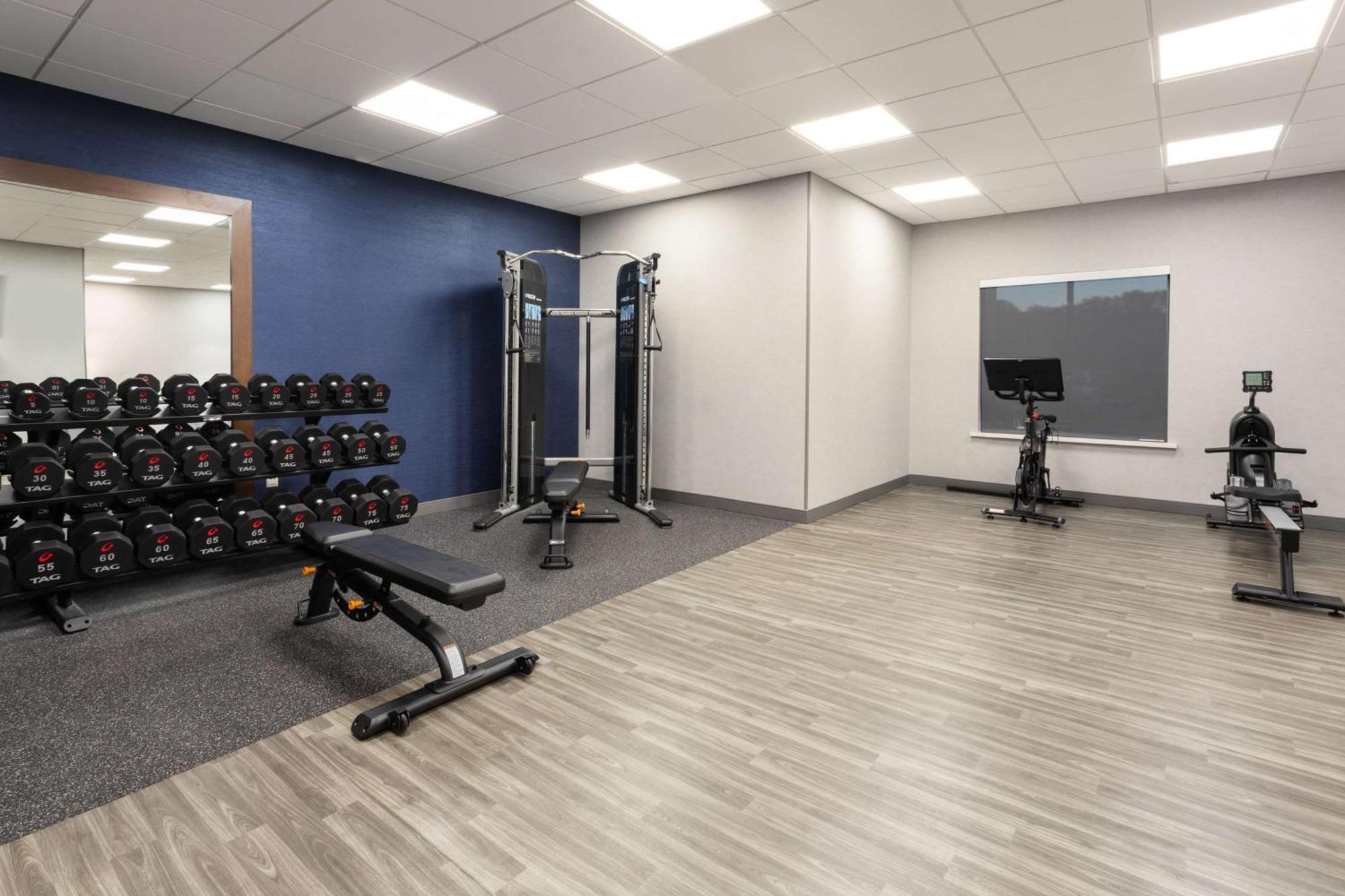 Hampton Inn By Hilton Nashville Airport Century Place Esterno foto