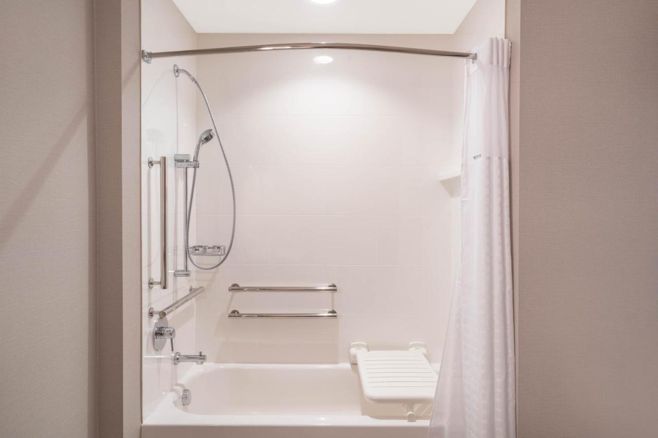 Hampton Inn By Hilton Nashville Airport Century Place Esterno foto